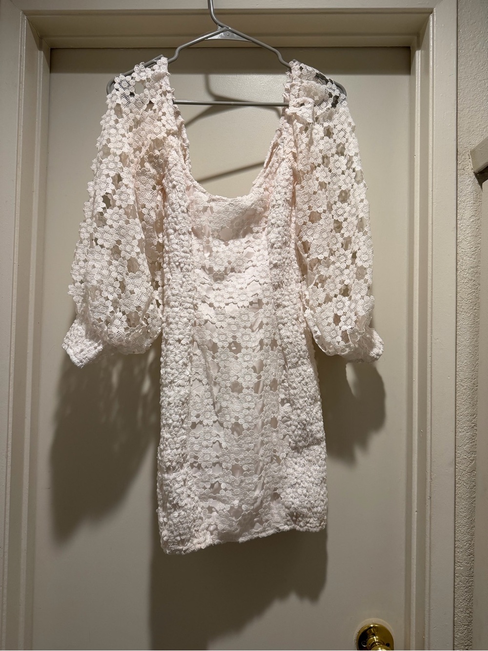 Selfie Leslie Summer Bloom Balloon Sleeve Lace Overlay Mini Dress White